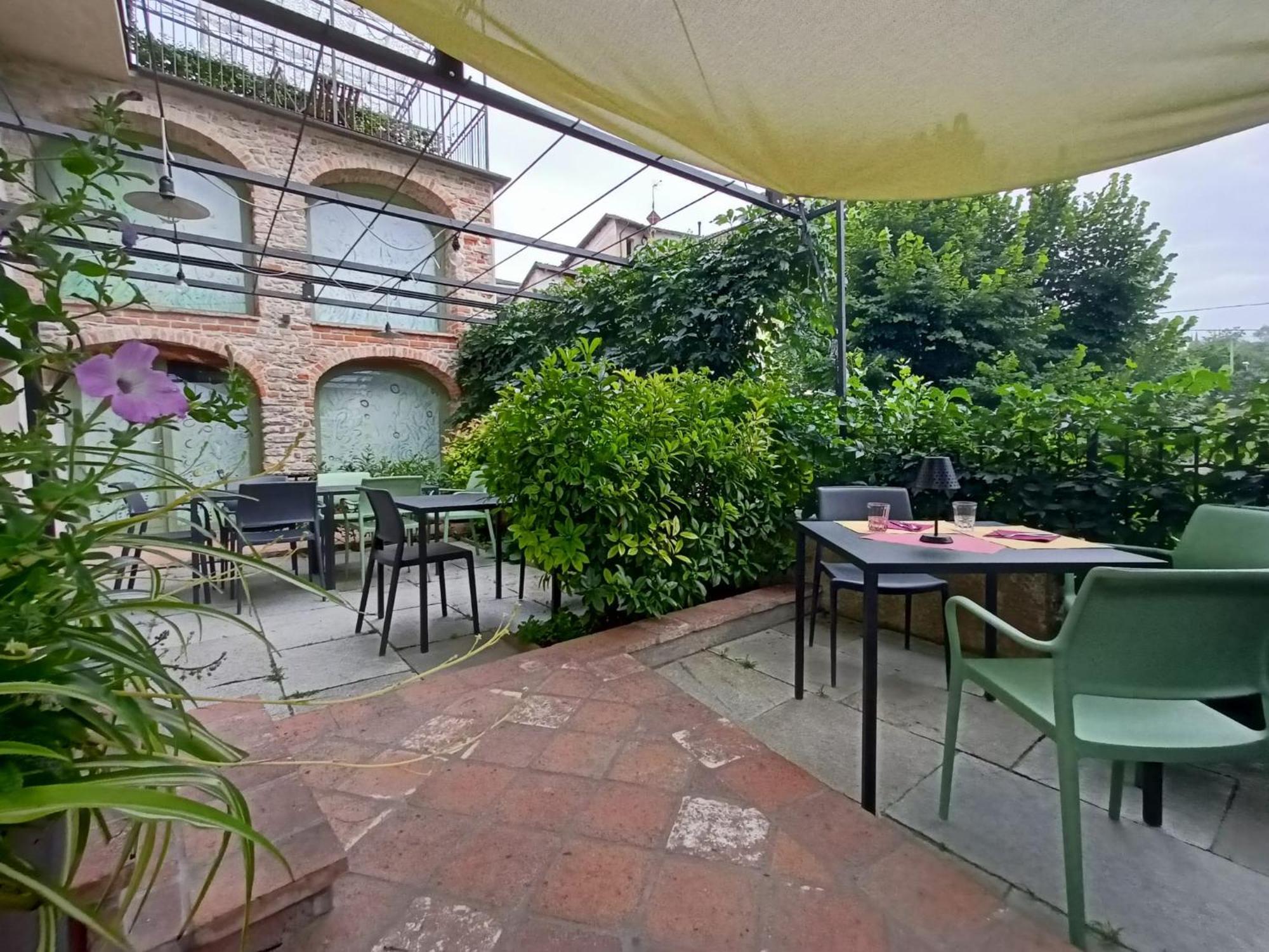 Casa Del Maestro-Appartamenti D'Arte Dogliani Exterior photo